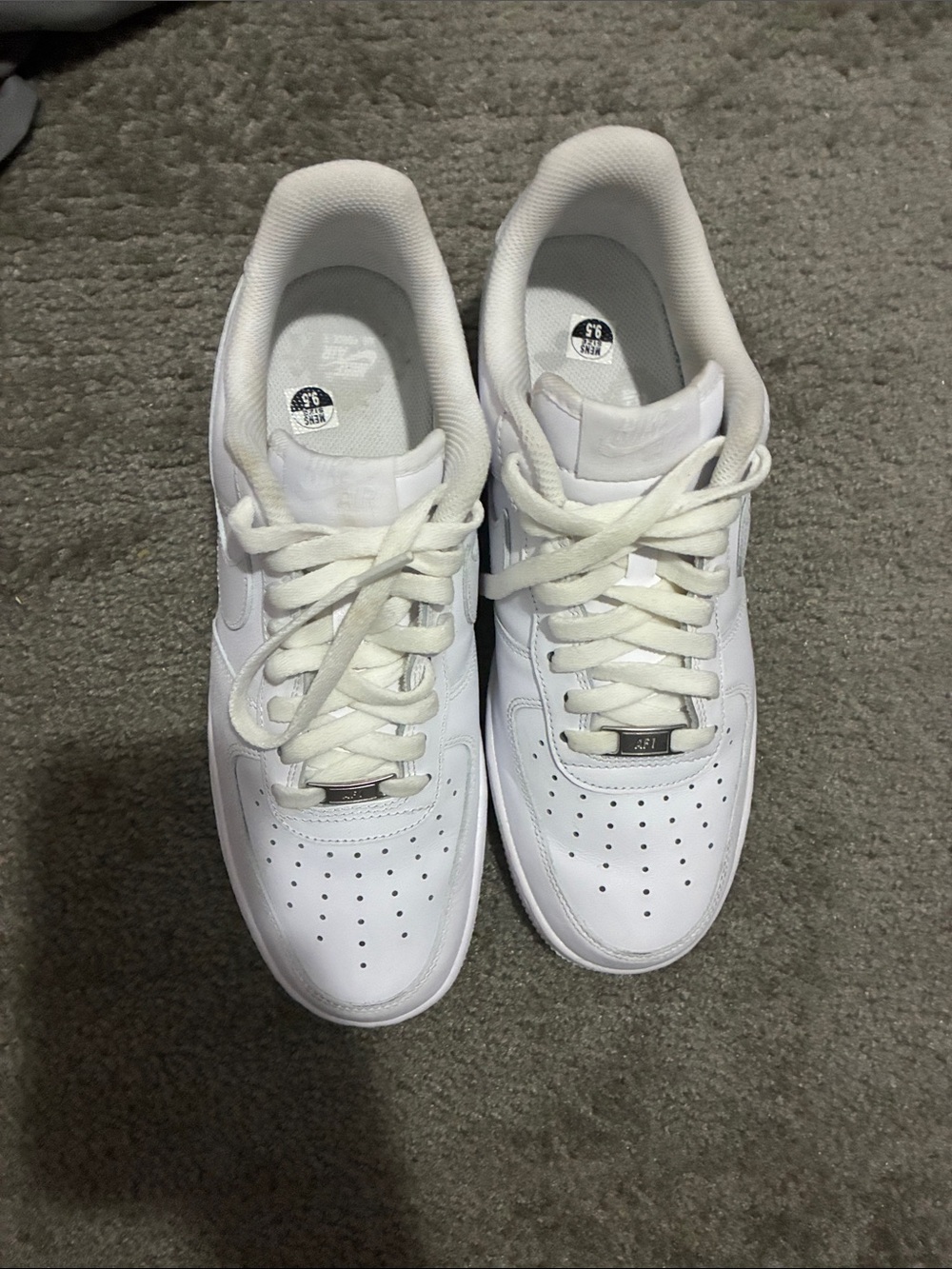 Men White Air Force Ones Leather Low-Top Sneakers